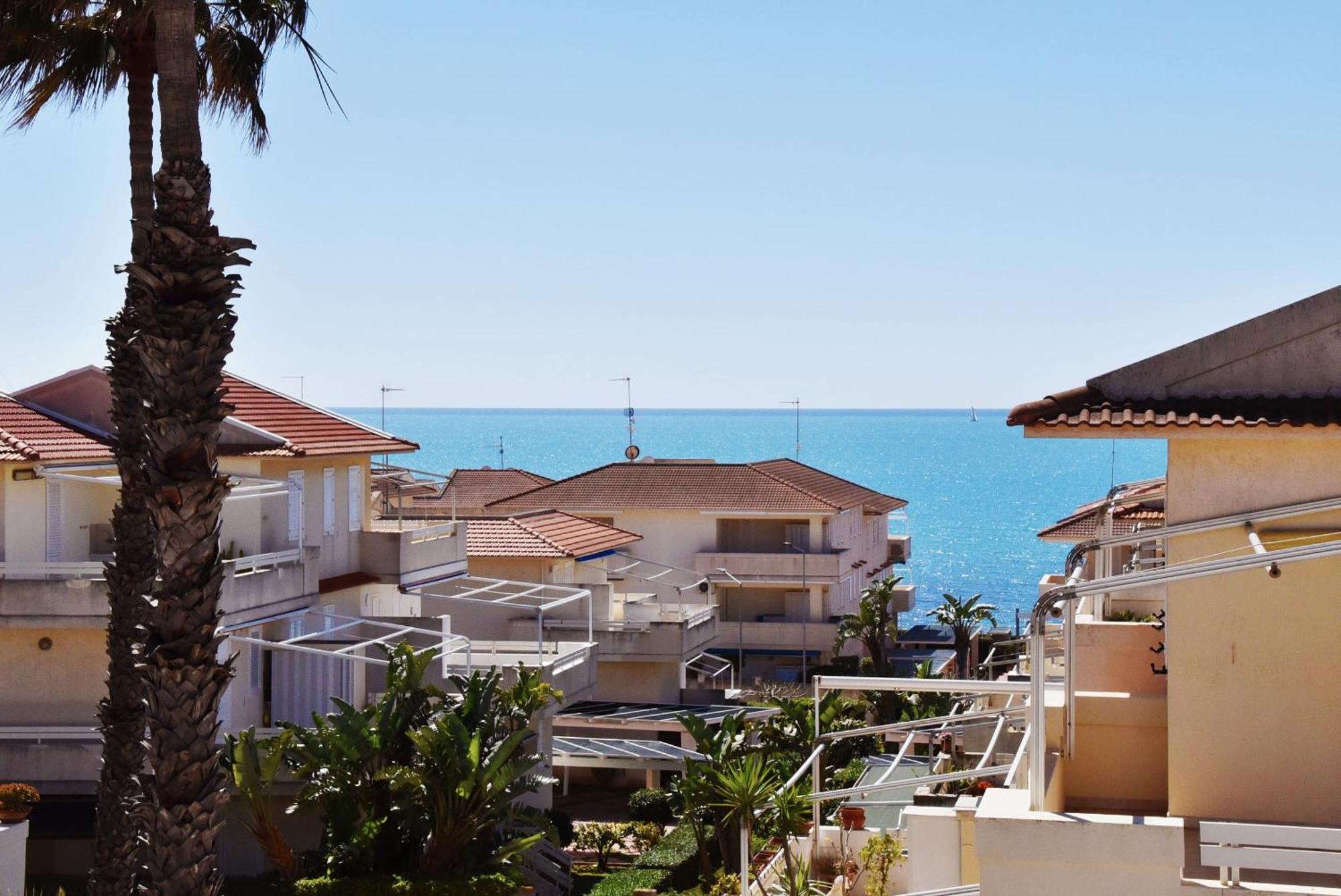 Appartement Punta Di Mola House à Marina di Ragusa Extérieur photo