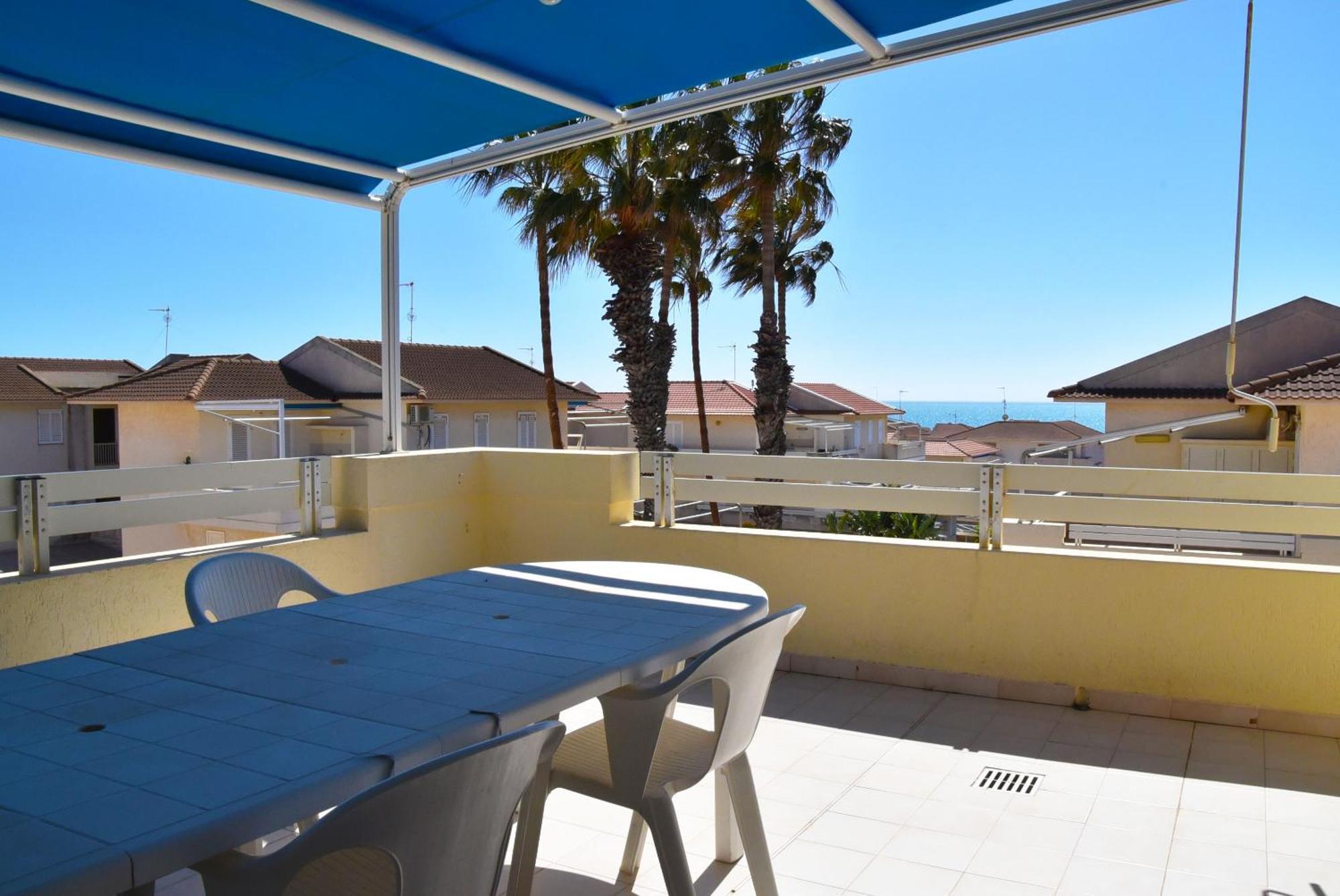 Appartement Punta Di Mola House à Marina di Ragusa Extérieur photo